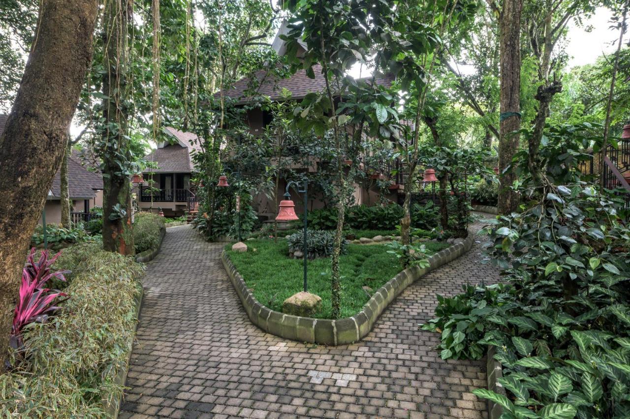 Club Mahindra Thekkady Ξενοδοχείο Εξωτερικό φωτογραφία