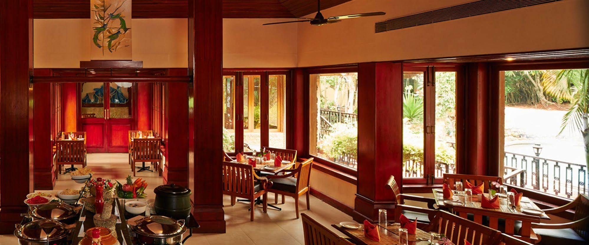 Club Mahindra Thekkady Ξενοδοχείο Εξωτερικό φωτογραφία